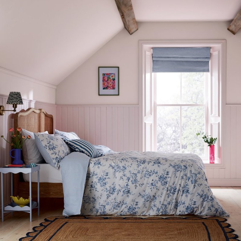 Helena Springfield Hedgerow Print Reversible Single Duvet Cover Set Blue