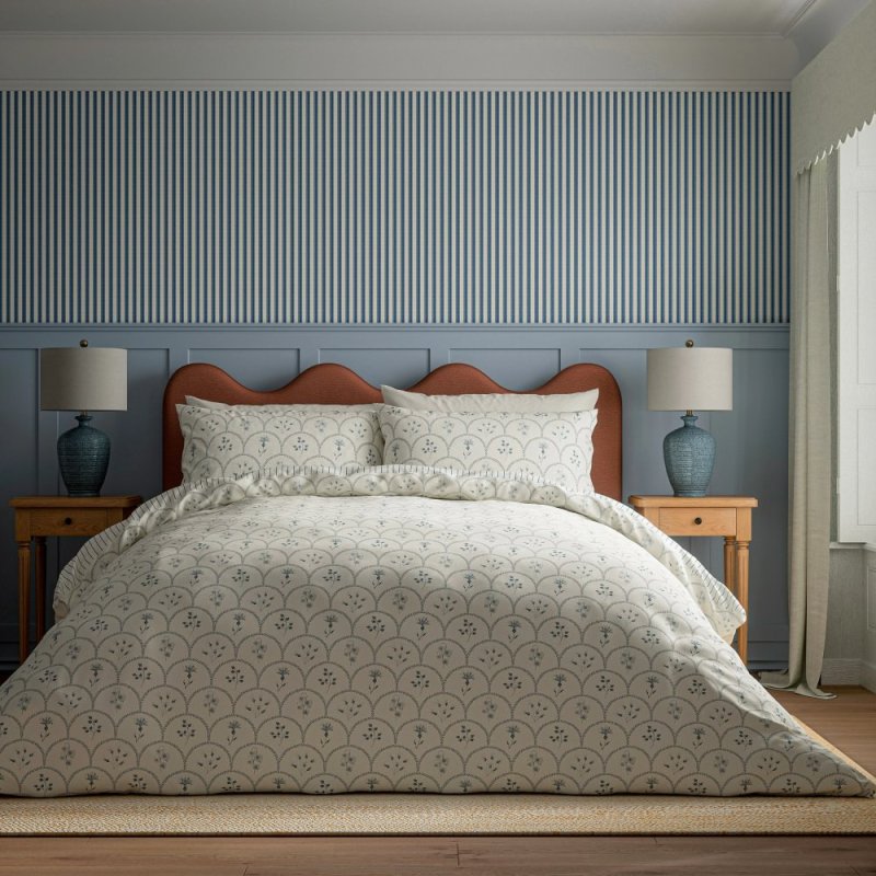Sanderson Summer Scallop Reversible Double Duvet Cover Set Indigo