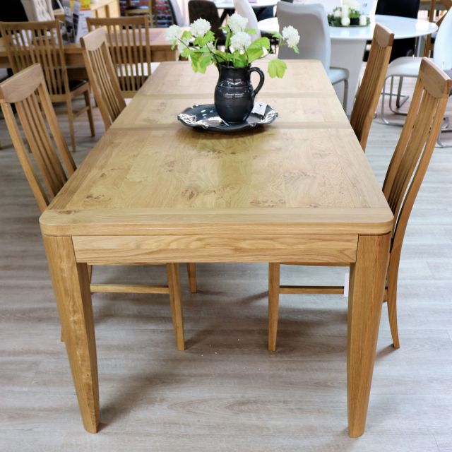 Burrswood Oak 6 8 Person Dining Table 4 Slatted Back Chairs Chair Sets Meubles - Kitchen Table For 6 8 Burrswood Oak 6 8 Person Dining Table 4 Slatted Back Chairs Chair Sets Meubles - Kitchen Table For 6 8