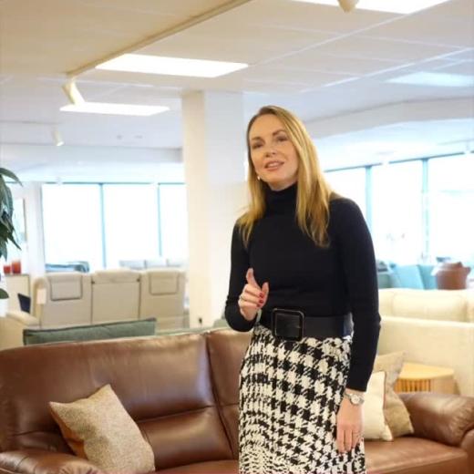 This week’s Deal of the Week: The Novara Sofa 🤎 Buy the three seater and two seater together and...