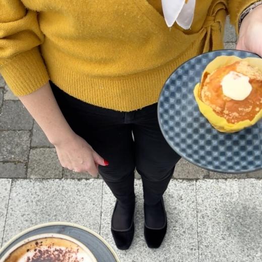 Treats so good we had to stop for a sec… 😍 Cafe Meubles has exactly what you need this hump day...