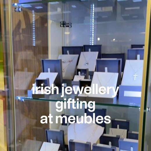 Okay, nobody panic… it may be only 2 days to Christmas 🎄✨ Stressed about presents? Last-minute...