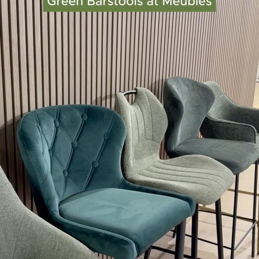 Autumn is here, the tonal palette has shifted – and this season, we’re crushing on green 🍂 Fro...