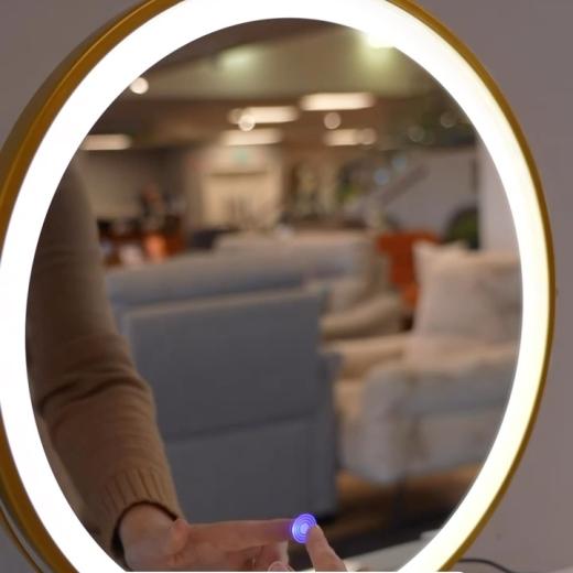 Looking for a gift they’ll adore (and actually use)? ✨ The new Katie and Layla vanity sets are no...