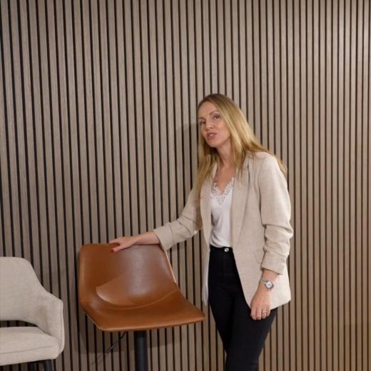 Not sure what bar stool height you need? Dara has you covered 🙌 Whether it’s for your kitchen is...