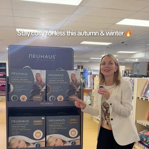 Cosy season is calling! 🍂 Our brand-new range of heated throws and under blankets is here at Meubl...