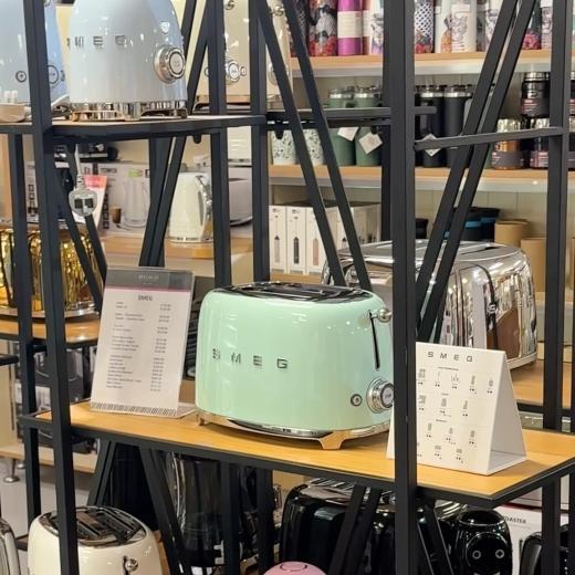 Stuck for a gift idea this Valentine’s? ❤️ Meubles has you covered. From gorgeous jewellery and...