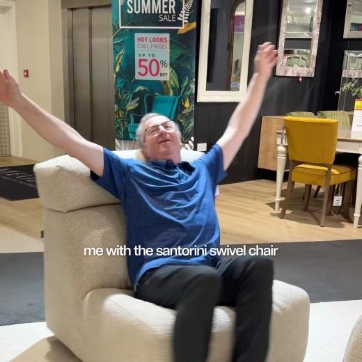 Instant happiness, guaranteed 😆 Sink into comfort with the stunning Santorini Swivel Armchair, now...